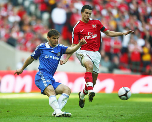 DH从 T1 学术队转移到主队