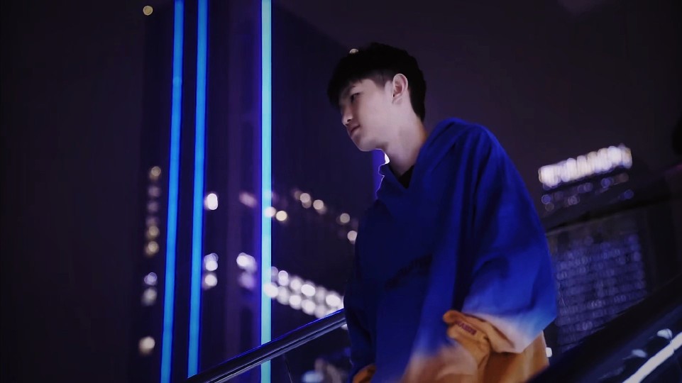 LPL春季赛今日首发名单：三场比赛开打