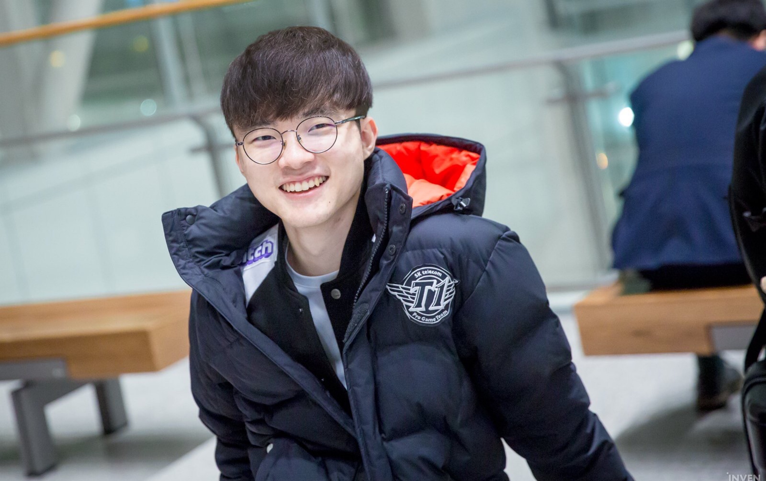 刚刚，FLY官宣前TSM打野选手Spica加入