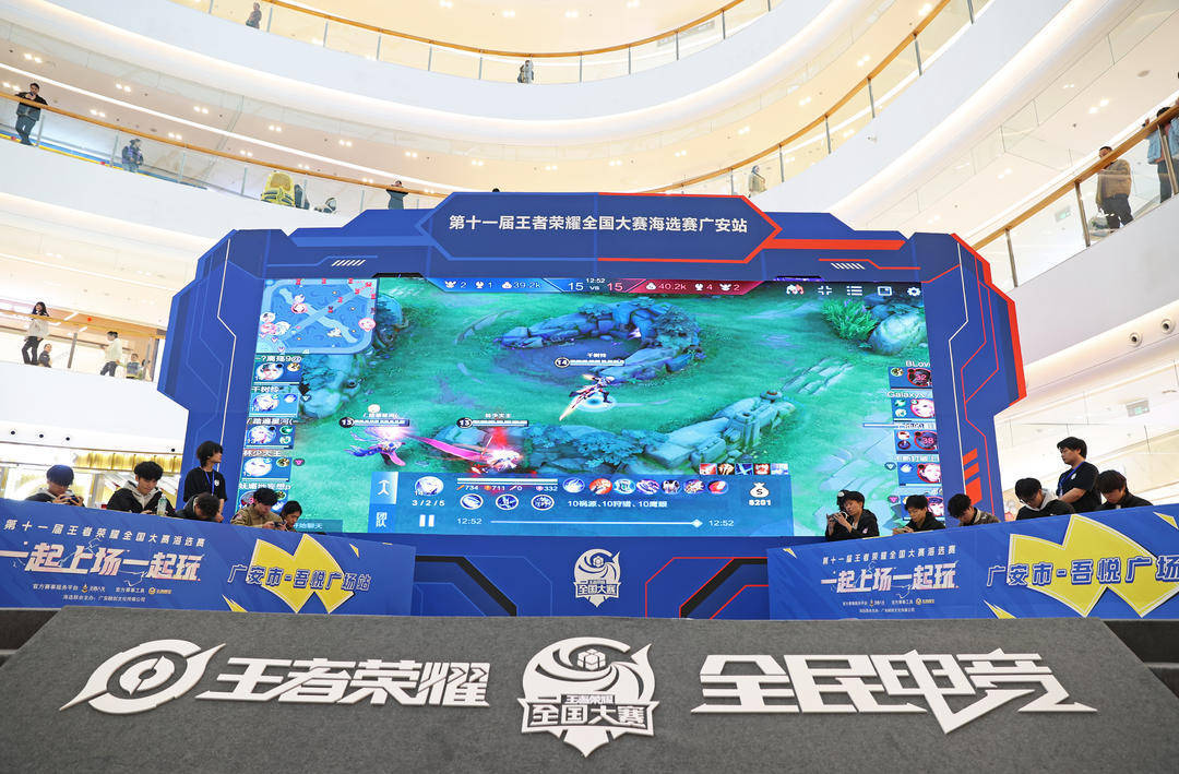 JDG赛后群访 Ruler：霞这个英雄可能我来使用和别的选手不太一样吧